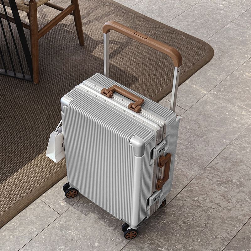 Новый широкий чемодан на колес – обзор и цена Aluminum Frame Carry On Luggage