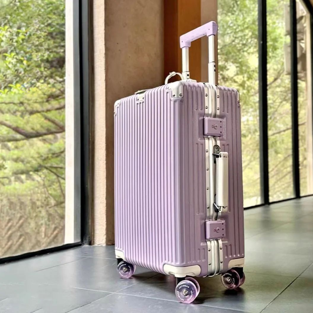 Чемодан с алюминиевым каркасом – обзор и цена Aluminum Frame Carry On Luggage